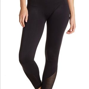 Z By Zella – Agility Seamless Mesh - Black - NWT